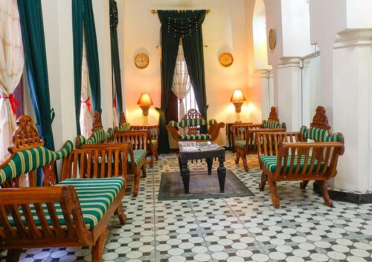 Africa House Couette-café *