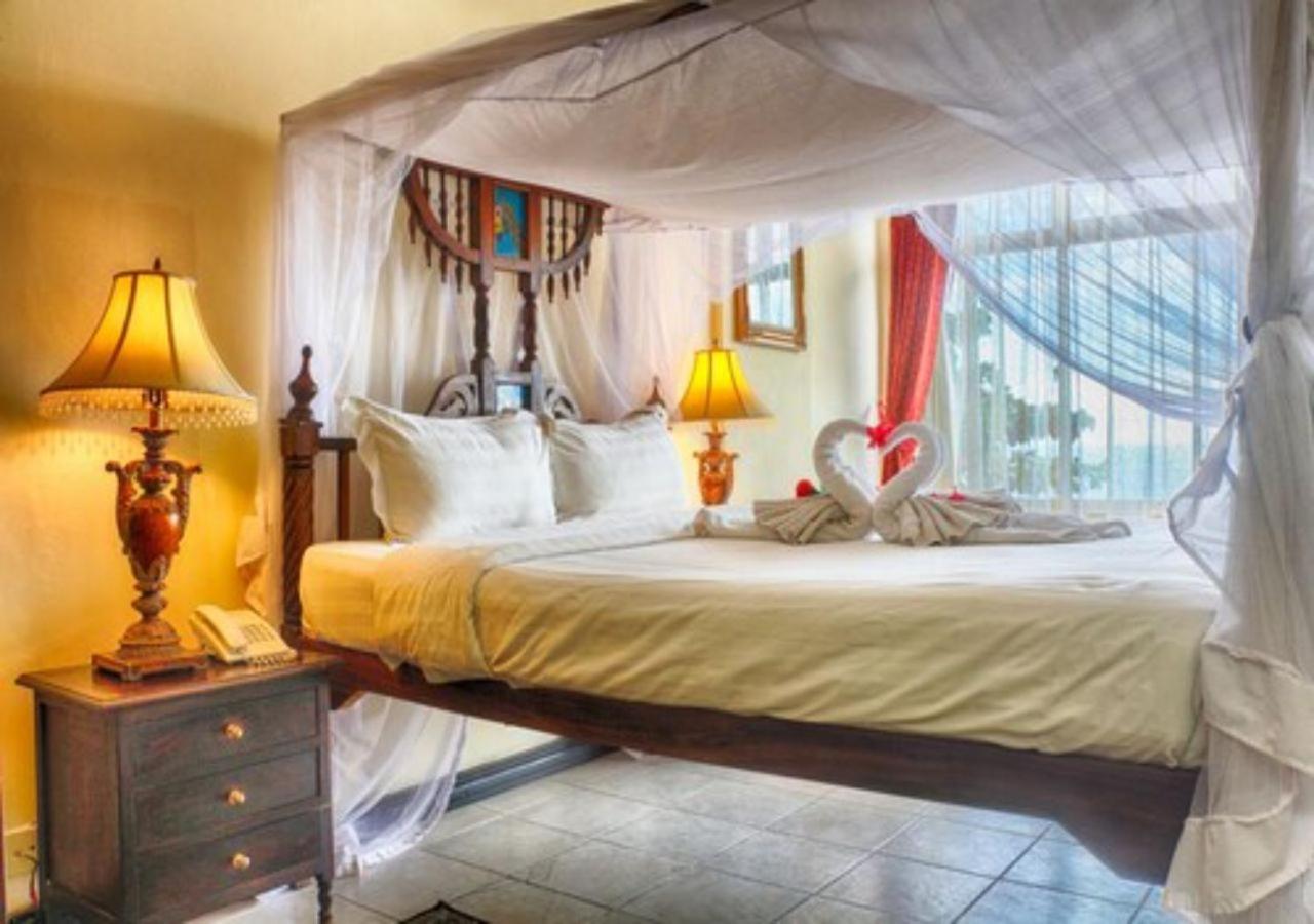 Couette-café Africa House